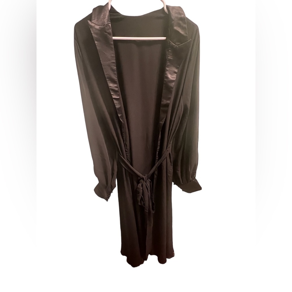 Black sheer kimono, satin accent cuffs and collar dress size xL